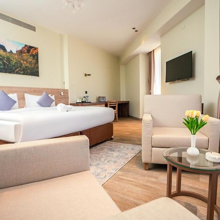 Kyriad Muscat Exterior photo